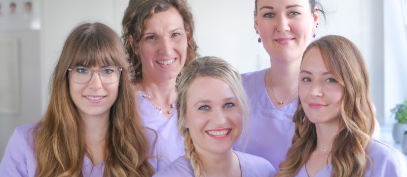 Fünf erfahrene Fachkosmetikerinnen beraten und behandeln Sie gerne in den Räumen unseres Cosmedicum®-Hamburg.